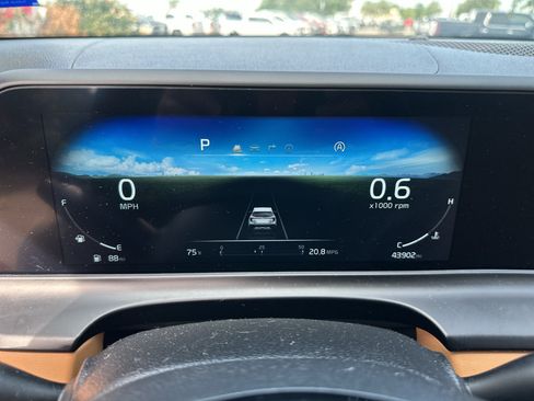 Used 2024 Kia Seltos EX AWD/4WD image 27