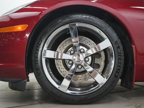 Used 2010 Chevrolet Corvette Convertible w/ Preferred Equipment Group RWD image 27