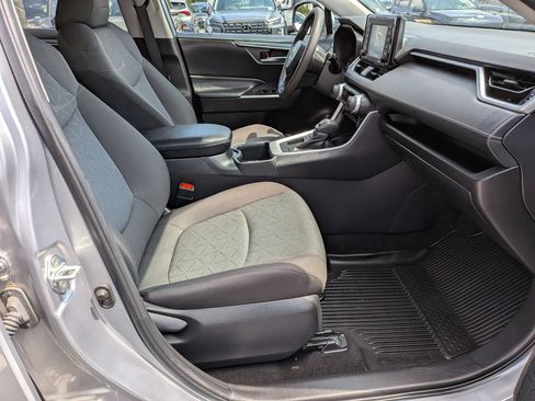 Used 2022 Toyota RAV4 XLE w/ Convenience Package FWD image 36