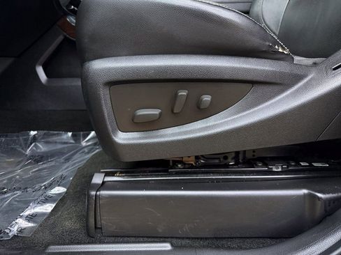 Used 2015 GMC Sierra 2500 SLT w/ Duramax Plus Package image 18