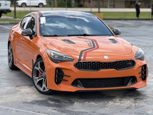 Used 2019 Kia Stinger GTS RWD image 3