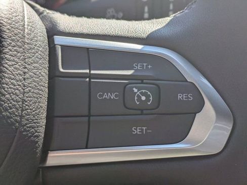 New 2026 Jeep Compass Latitude AWD/4WD image 22