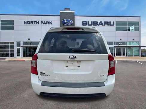Used 2009 Kia Rondo LX FWD image 8
