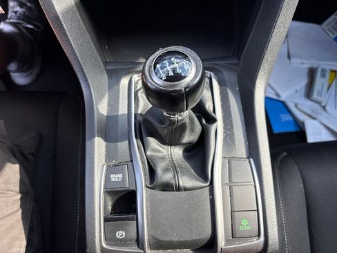 Used 2017 Honda Civic Sport image 5