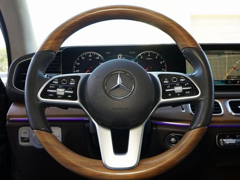 Used 2020 Mercedes-Benz GLS 580 4MATIC image 12