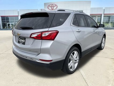 Used 2021 Chevrolet Equinox Premier AWD/4WD image 9