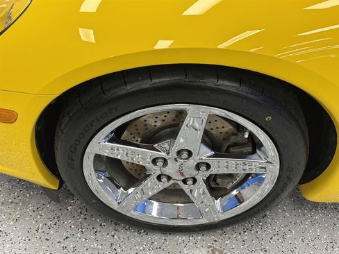 Used 2008 Chevrolet Corvette Coupe w/ Z51 Performance Package RWD image 25