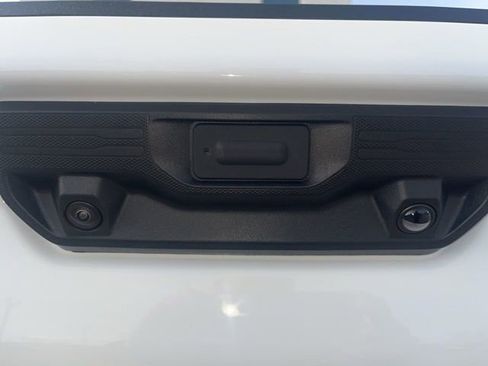 New 2026 Chevrolet Silverado 2500 LTZ w/ LTZ Premium Package AWD/4WD image 16