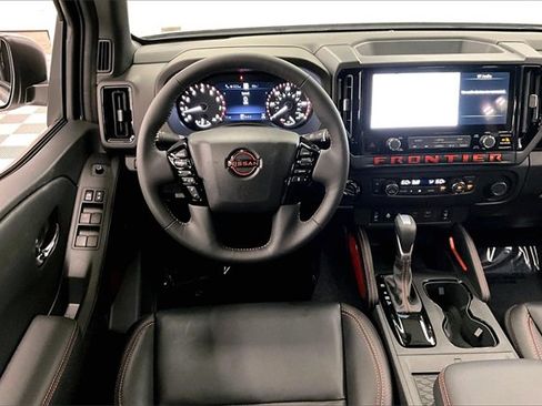 New 2025 Nissan Frontier PRO-4X w/ Pro Premium Package image 18