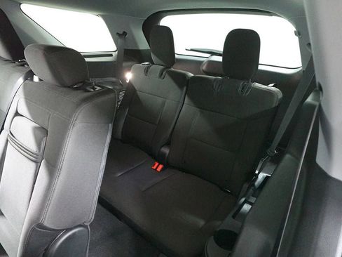 Certified 2024 Ford Explorer XLT image 26