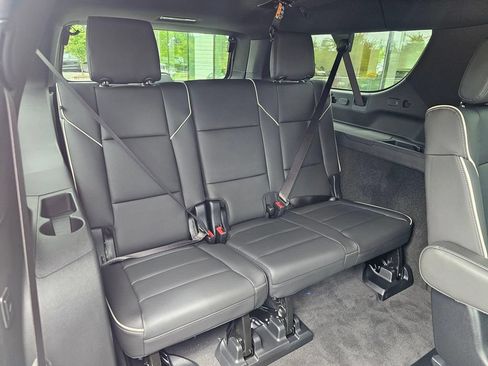 New 2026 Cadillac Escalade ESV Sport w/ Touring Package AWD/4WD image 13