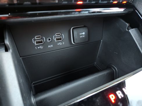 New 2025 Jeep Grand Cherokee L Overland w/ Trailer Tow Package image 7