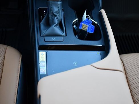 New 2025 Lexus ES 350 w/ Premium Package image 28