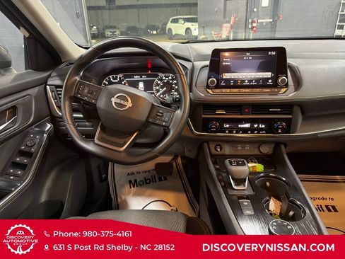 Certified 2025 Nissan Rogue SV AWD/4WD image 32