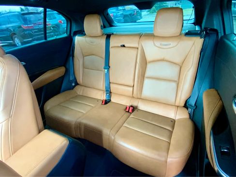 Used 2021 Cadillac XT4 Premium Luxury w/ Enhanced Visibility Package image 27