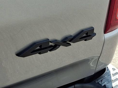 Used 2020 RAM 1500 Big Horn AWD/4WD image 30
