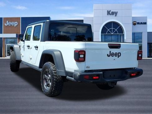 Used 2021 Jeep Gladiator Rubicon AWD/4WD image 3