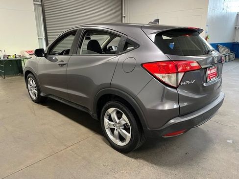 Used 2019 Honda HR-V LX image 5