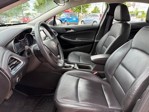 Used 2016 Chevrolet Cruze Premier FWD image 12