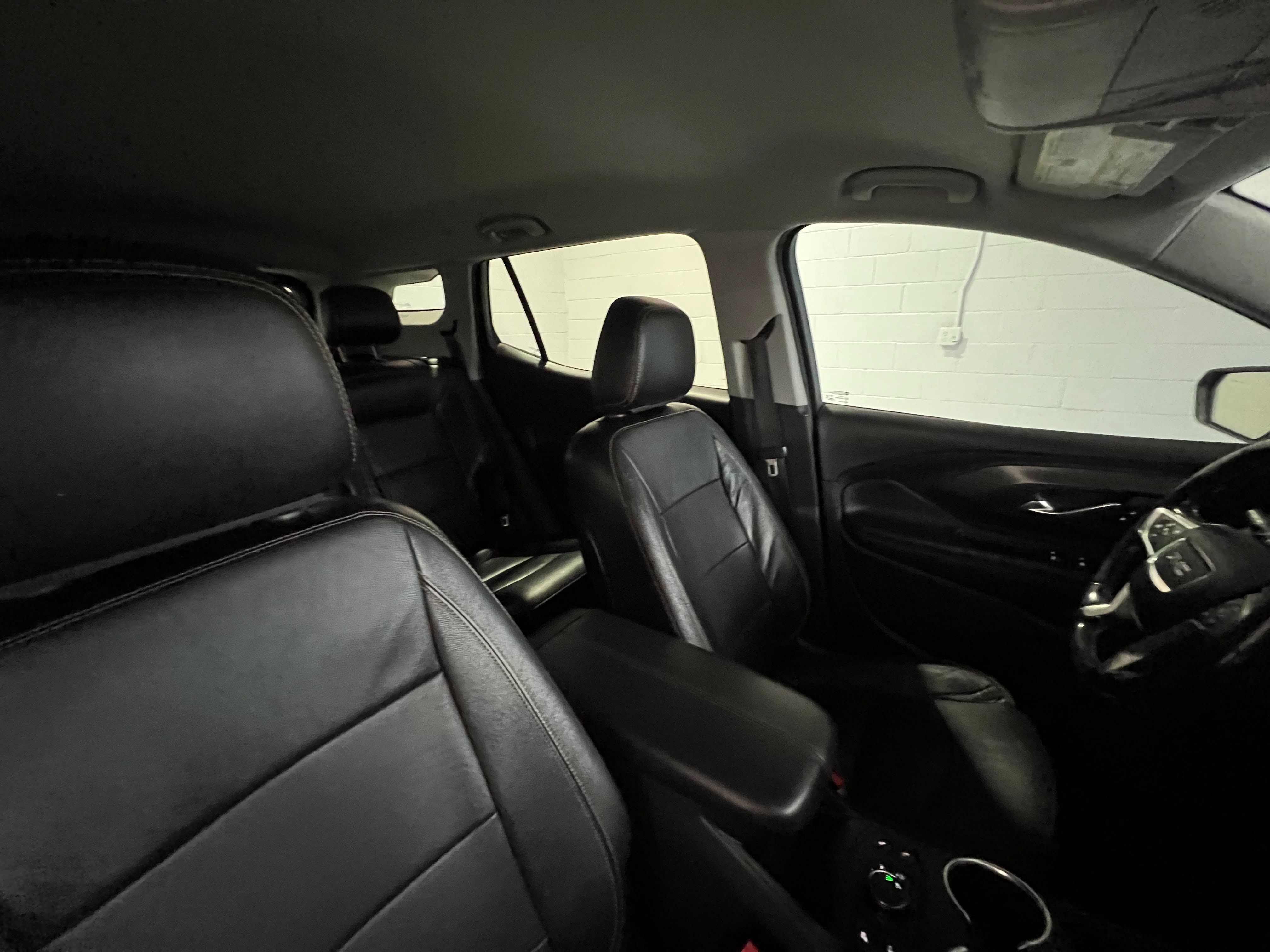 Used 2020 GMC Terrain SLT FWD image 16