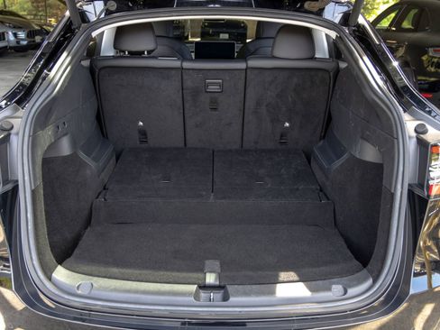 Used 2021 Tesla Model Y Long Range image 45