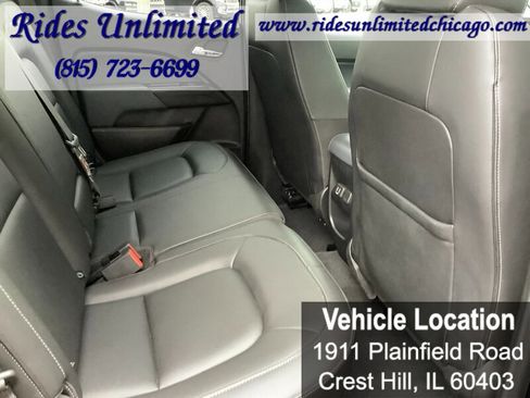 Used 2021 Chevrolet Colorado Z71 w/ Z71 Midnight Edition AWD/4WD image 36