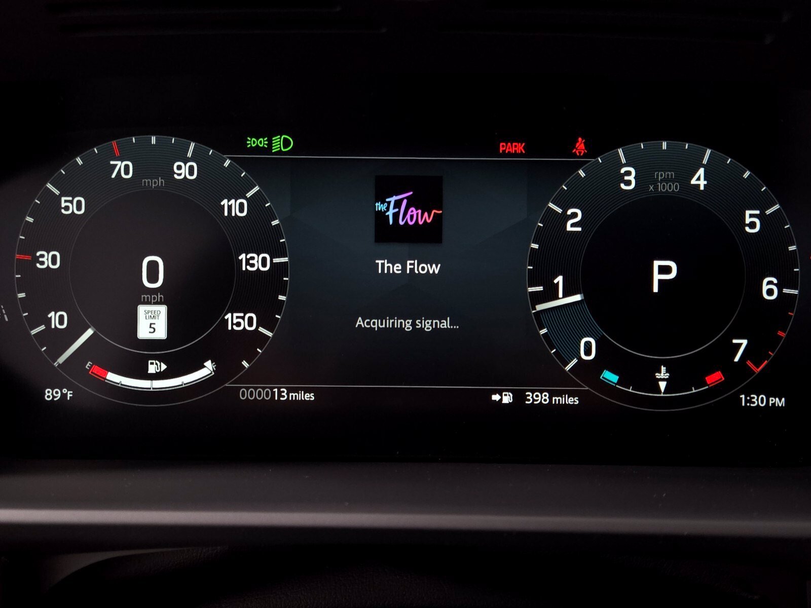New 2026 Land Rover Discovery S AWD/4WD image 32