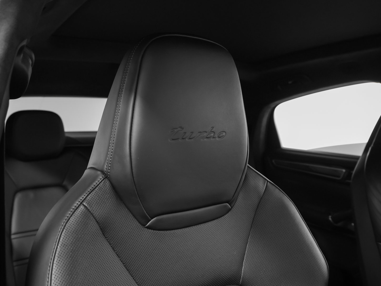 Certified 2021 Porsche Cayenne Turbo AWD/4WD image 23
