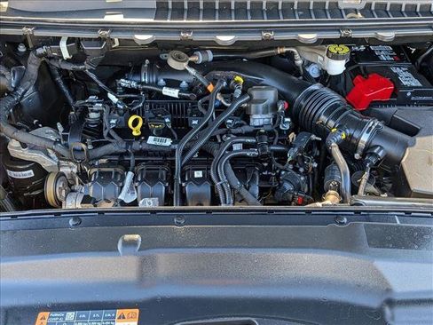 Used 2021 Ford Edge SE image 25