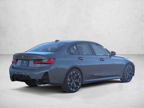 New 2026 BMW 330i Sedan image 2