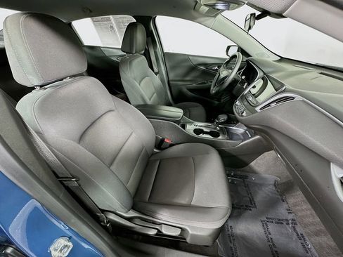 Used 2024 Chevrolet Malibu LT image 34