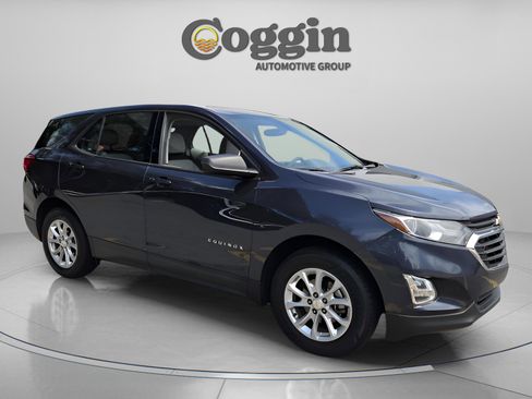 Used 2018 Chevrolet Equinox LS FWD image 7