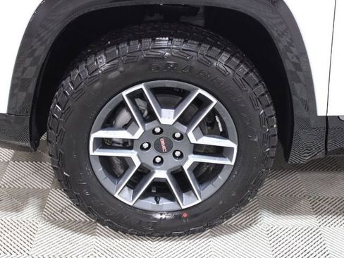 New 2026 GMC Terrain AT4 image 37