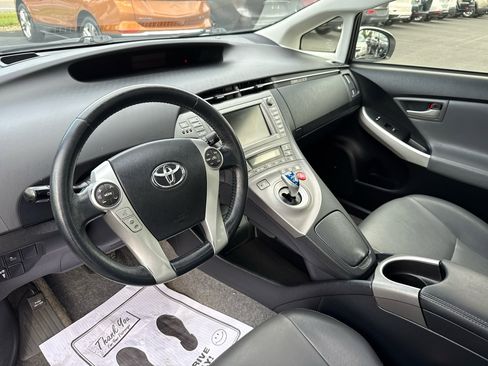Used 2015 Toyota Prius Persona Series image 12