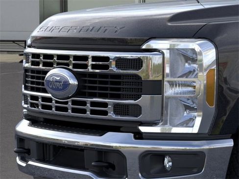 New 2026 Ford F350 XLT w/ Tremor Off-Road Package image 17