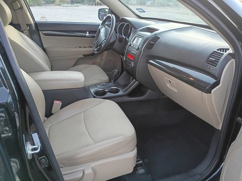 Used 2012 Kia Sorento EX FWD image 6