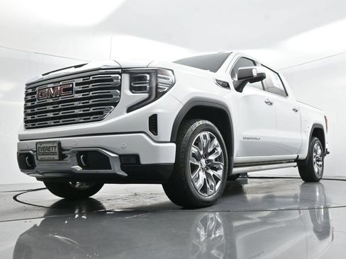 Used 2023 GMC Sierra 1500 Denali w/ Denali Reserve Package AWD/4WD image 50