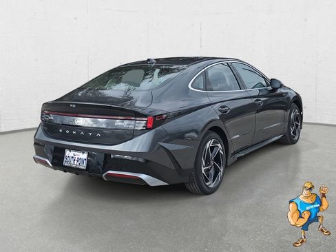 New 2026 Hyundai Sonata SEL image 5