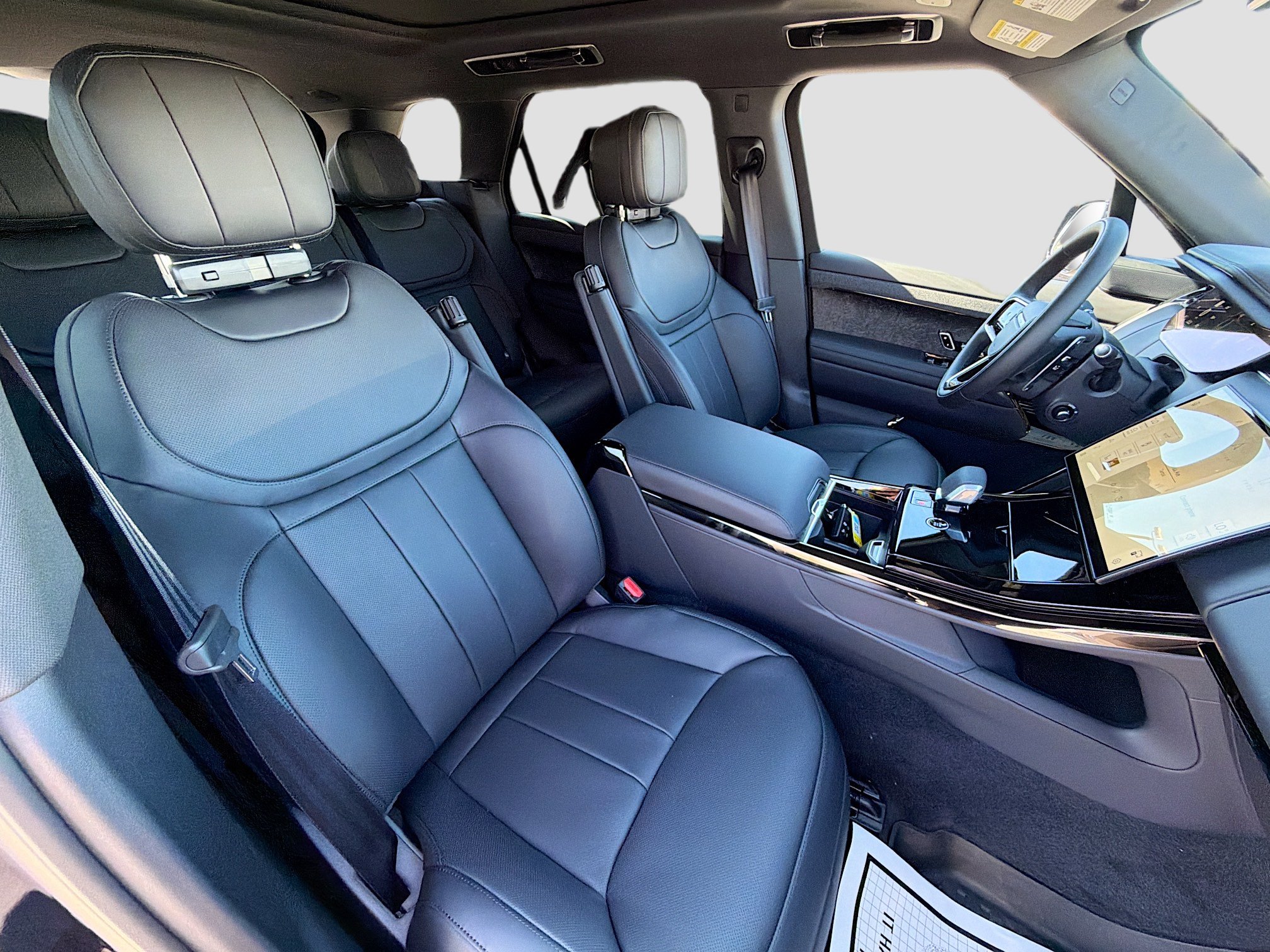New 2026 Land Rover Range Rover Sport Dynamic SE AWD/4WD image 16