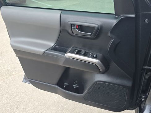 Used 2022 Toyota Tacoma SR5 image 26