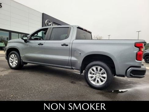 Used 2023 Chevrolet Silverado 1500 Custom image 5