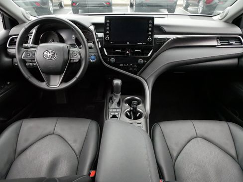 Certified 2023 Toyota Camry XSE w/ Navigation Package image 10