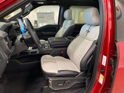 New 2023 Ford F150 Lightning Platinum image 27