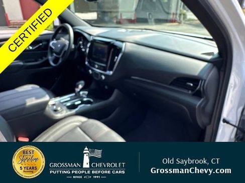 Used 2023 Chevrolet Traverse RS AWD/4WD image 27