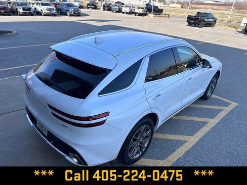 Used 2025 Genesis GV70 2.5T AWD/4WD image 8
