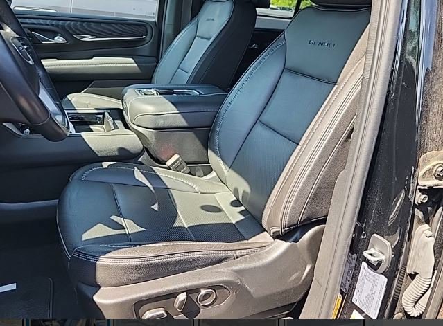 Used 2023 GMC Yukon Denali w/ Denali Reserve Package AWD/4WD image 6
