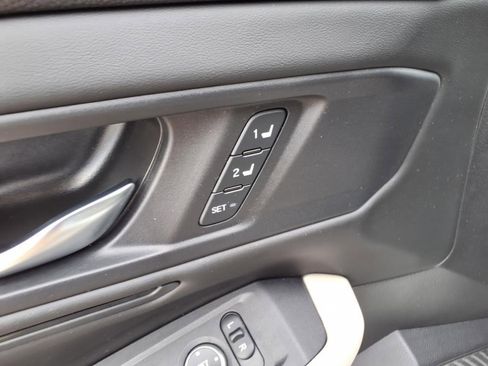 Used 2023 Honda Accord EX-L image 18