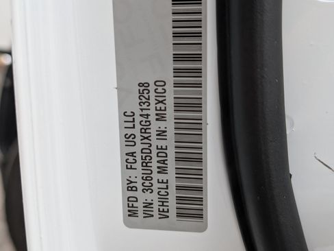 Used 2024 RAM 2500 Big Horn w/ Bed Utility Group image 34