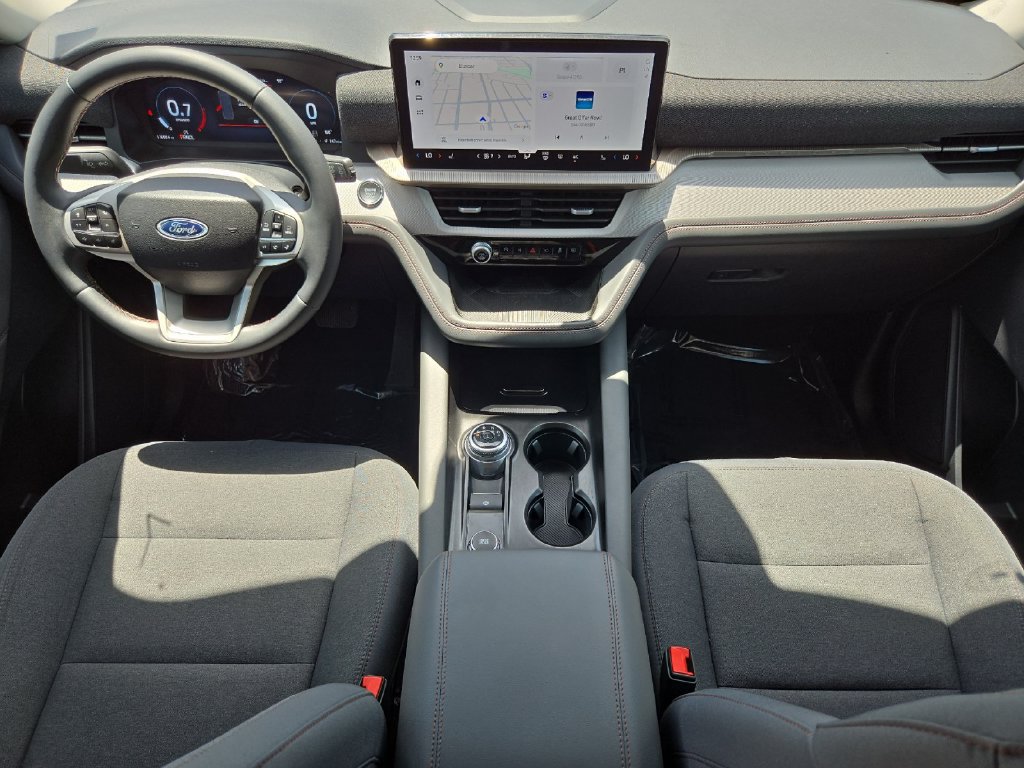 Certified 2025 Ford Explorer Active RWD image 13
