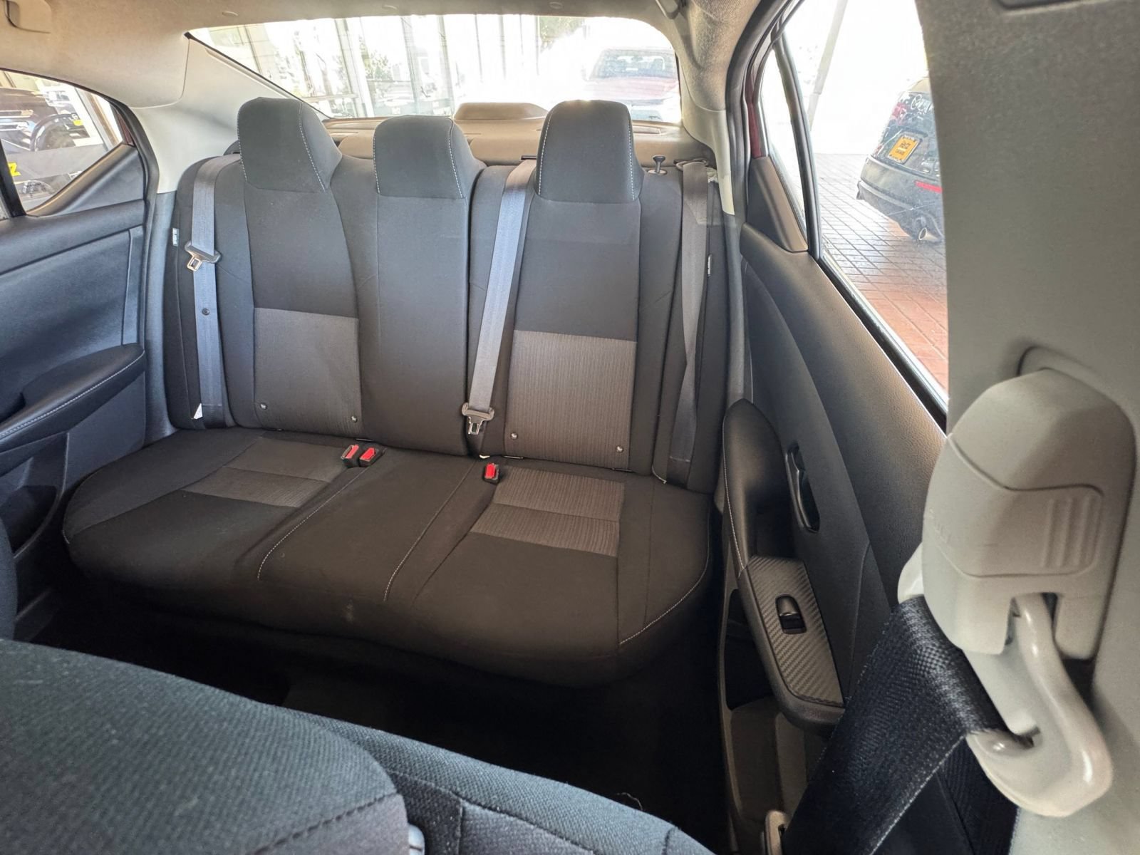 Used 2025 Nissan Sentra SV FWD image 33